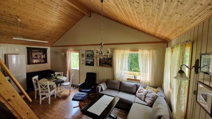 Pa Bondegard, Med Batutleie Holiday home *